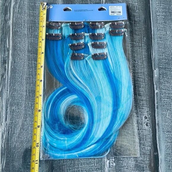 Blue Ombre Highlight Claire’s Hair Extensions Set - Picture 2 of 2